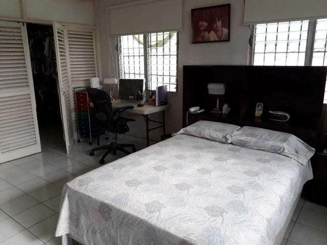 Venta de casa en Betania * - Imagen 12