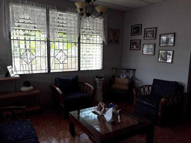 Venta de casa en Betania * - Imagen 3