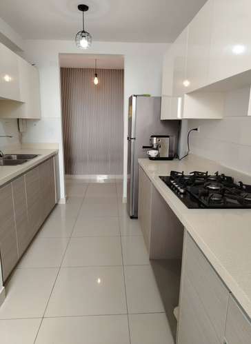 Alquiler Apartamento en Bella Vista cerca de Avenida Balboa  - Imagen 2
