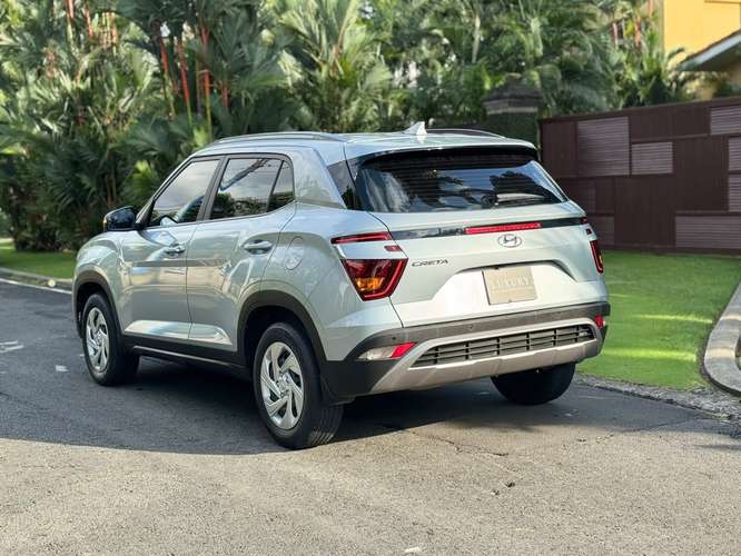 Hyundai Creta Año 2023, Automática  ~ Semi Full  `   - Imagen 16