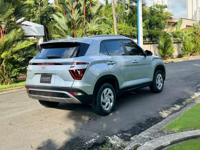 Hyundai Creta Año 2023, Automática  ~ Semi Full  `   - Imagen 15