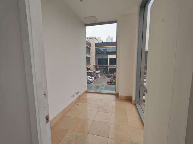 SE RENTA LOCAL COMERCIAL EN PLAZA DE ALTA AFLUENCIA - UBICACION PRIVILEGIADA - AF - Imagen 9