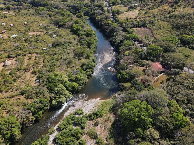 Terreno Frente al Río Cerca de Santa Fe Panamá - Imagen 12