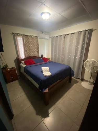Se alquila cuarto amoblado en el centro de David  - Imagen 3