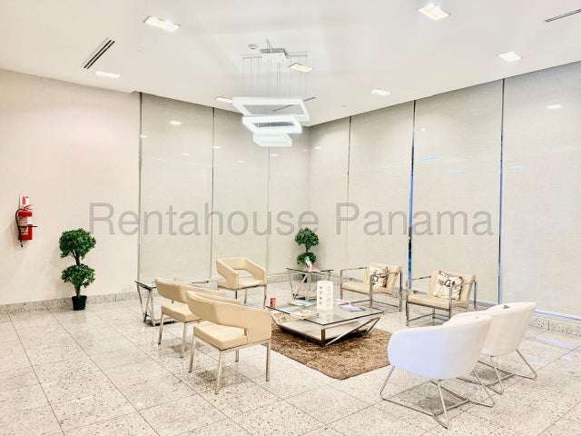 APARTAMENTO AMOBLADO EN ALQUILER EN PH TOP TOWER
