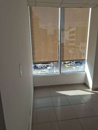 Se Alquila oficinas de 47 mts y 83 mts en Bella vista. - Imagen 17