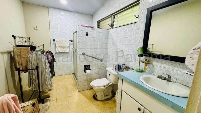 Venta de casa en Chanis * - Imagen 11