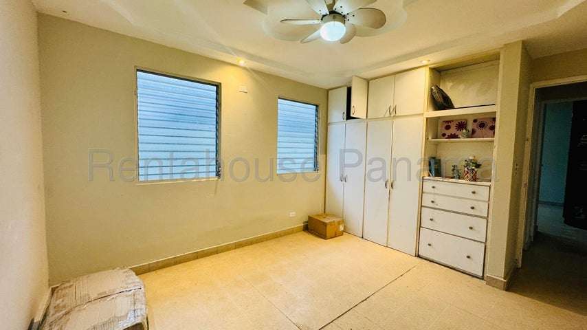 Venta de casa en Chanis * - Imagen 13