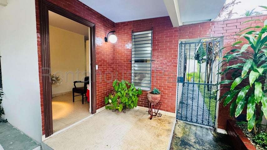 Venta de casa en Chanis * - Imagen 3
