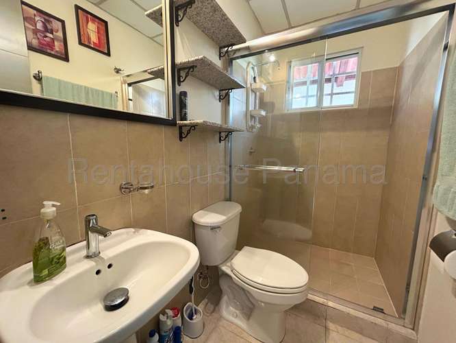 Venta de Casa Tocumen Hacienda Santa Fe | 3 Recámaras 2 Parking Cerca del Aeropuerto