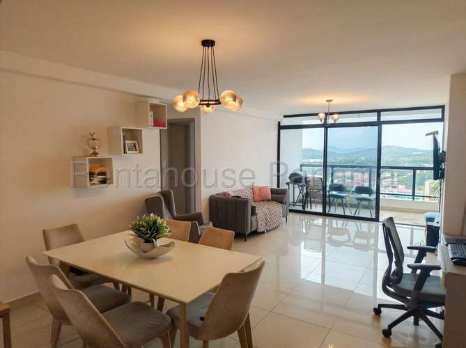 Apartamento en Alquiler en Bellavista 27LDC3055