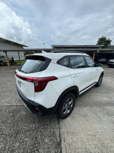 KIA SELTOS 2024 - Imagen 3