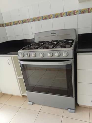 Centenario Plaza. 90mts 2r 2b amoblado $144,000.00
