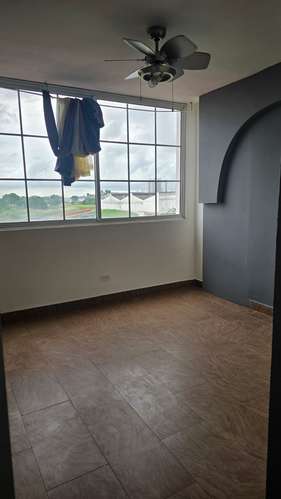 SE ALQUILA APARTAMENTO MUY BIEN UBICADO CERCA DE TODO - Imagen 6