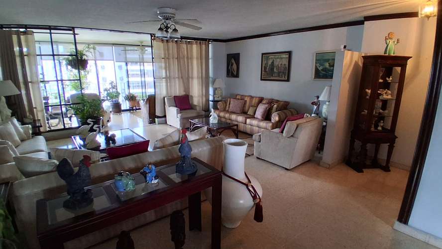 Edificio Diplomatico. 249mts 3r 2b cbe $255,000.00NEG - Imagen 2