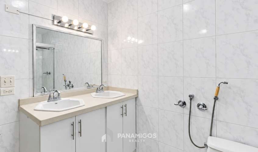 Amplio Apartamento en Alquiler en PH St. Angelo, Coco del Mar - Imagen 15