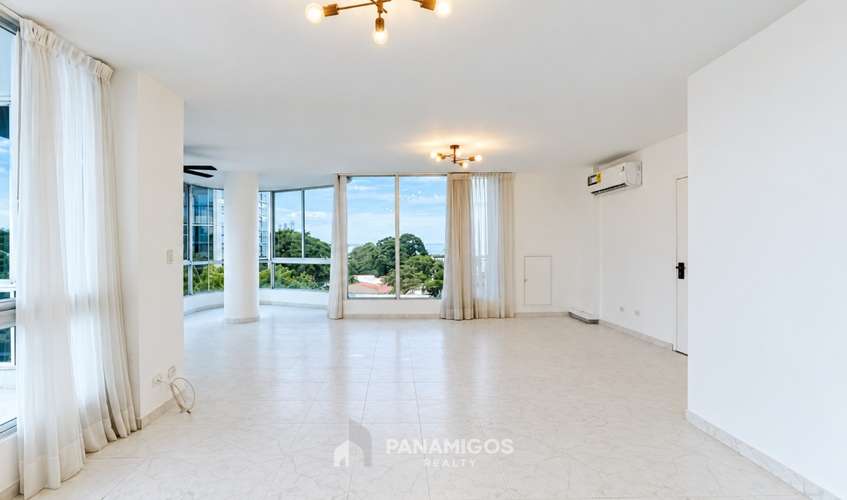 Amplio Apartamento en Alquiler en PH St. Angelo, Coco del Mar - Imagen 2