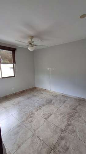 Embassy Gardens. 555mts 4r 3.5b estudio piscina $755,000.00neg - Imagen 18