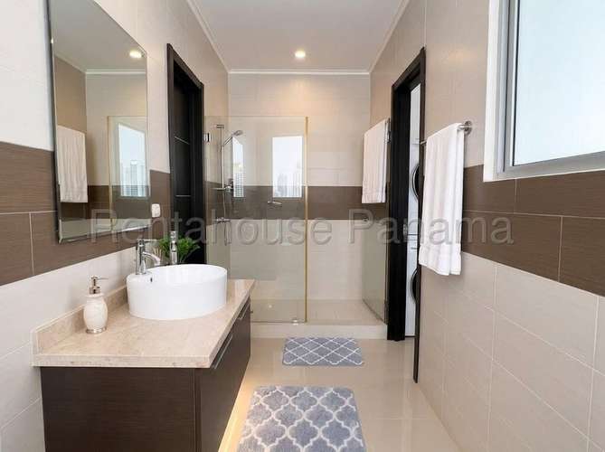 Alquiler de apartamento de 3 habitaciones en la exclusiva zona de San Francisco - Imagen 3