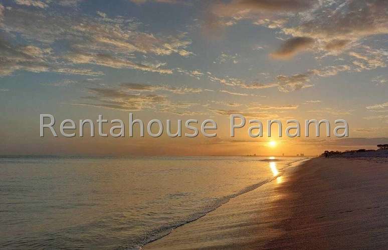 Apartamento de 2 recámaras en Playa Caracol con piscina y seguridad 24 horas - Imagen 9