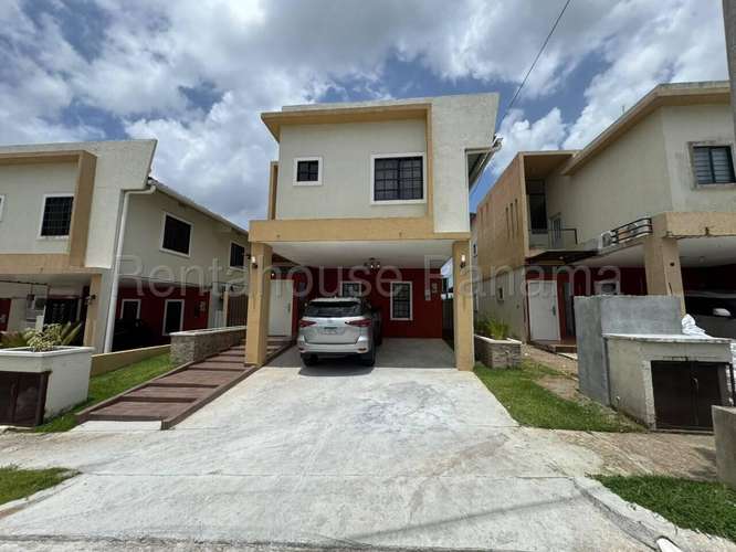 Venta de Casa en Las Cumbres – Vistas del Lago