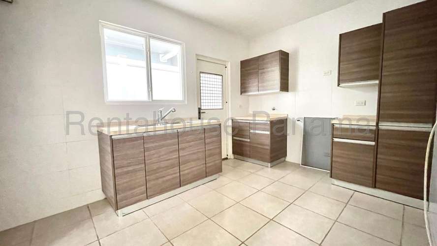 Venta de Casa en Brisas Del Golf – Victoria