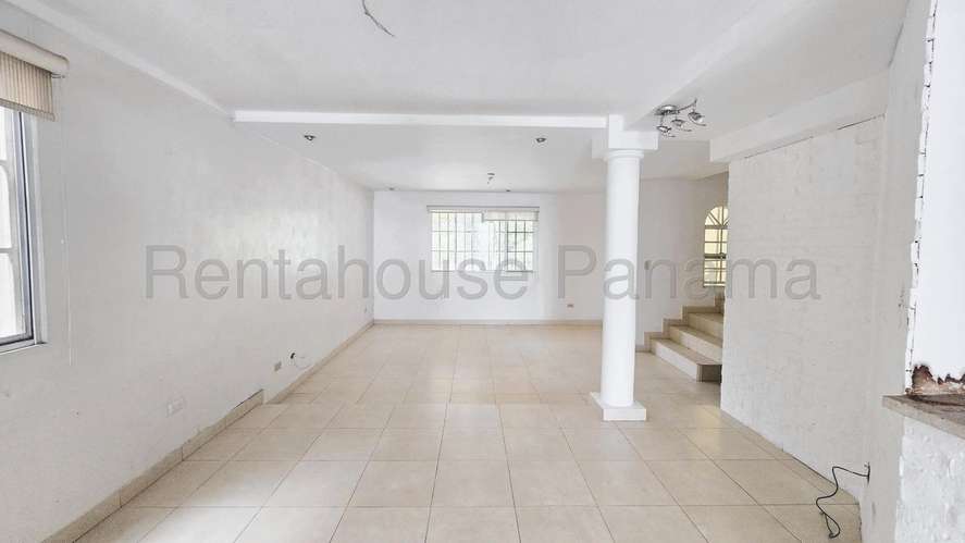 Venta de Casa en Altos de Panama – Casa Lote 8