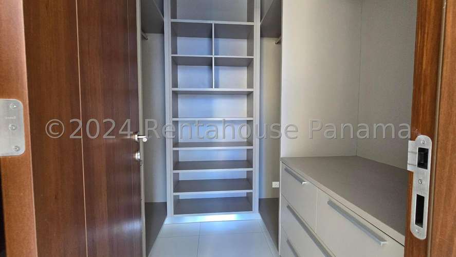 Venta de amplio Apartamento en PH Marbella 47 | Reposeído - ¡Precio Negociable! 27LGG3063 - Imagen 15