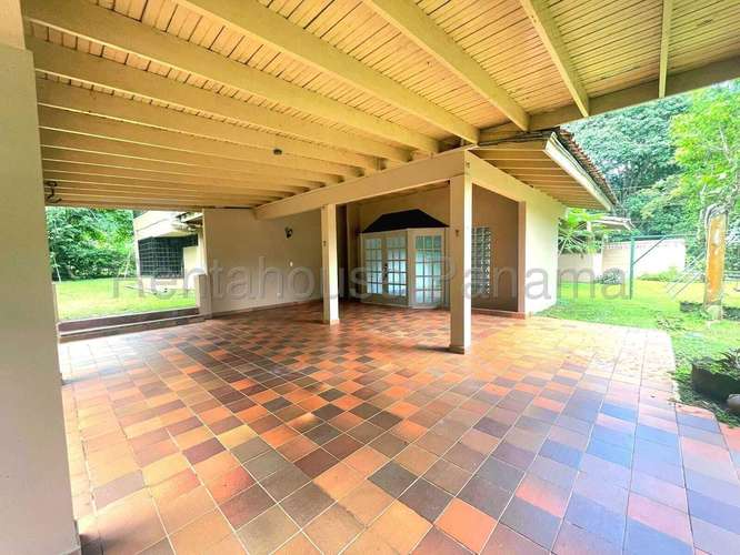 Venta de Casa en Las Cumbres – Casa