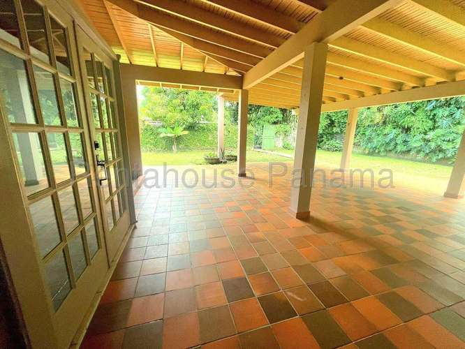 Venta de Casa en Las Cumbres – Casa