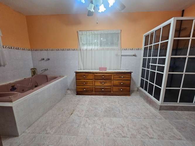 2 Hectáreas de Terreno con Residencia Estilo Villa, Ideal para Inversión Recreacional - Imagen 14