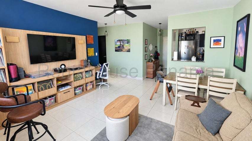 Venta de apartamento en Vivendi, Edison Park IH27-2668 