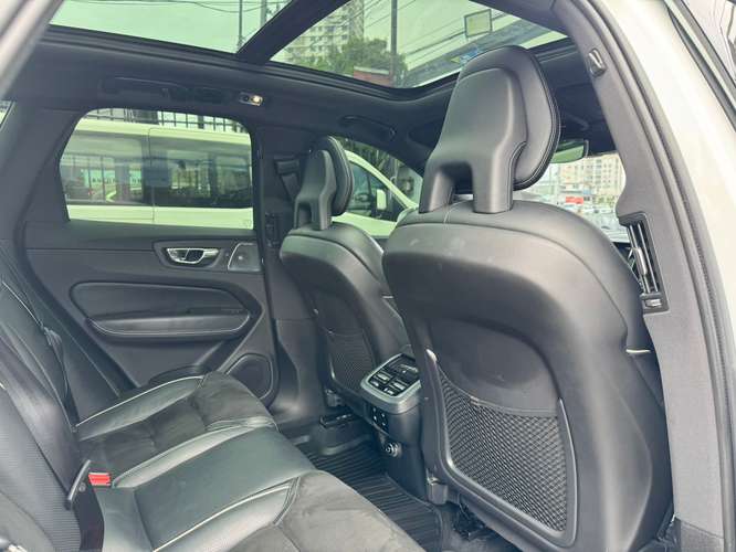 Volvo XC60 2018 - Imagen 10