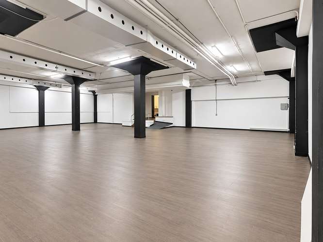 EDIFICIO COMERCIAL EN ALQUILER EN VÍA ISRAEL PRESENCIA Y EXPOSICIÓN PARA TU EMPRESA - Imagen 9