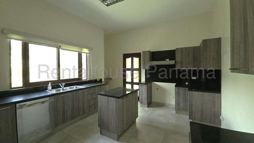 Casa en Venta en Clayton 27AECC3033