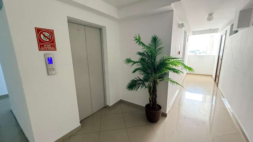 C25116 SE VENDE AMPLIO APARTAMENTO EN LA PULIDA RIO ABAJO