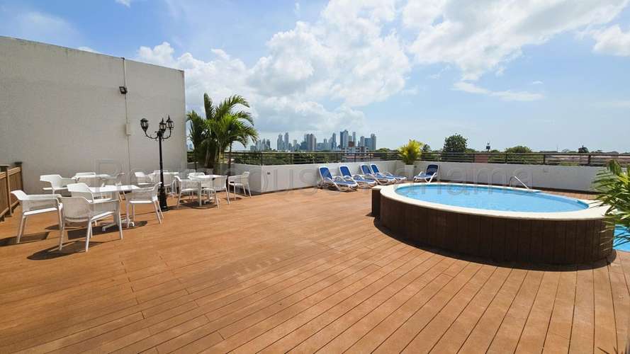 Apartamento en Venta Via España 27EPP3038 