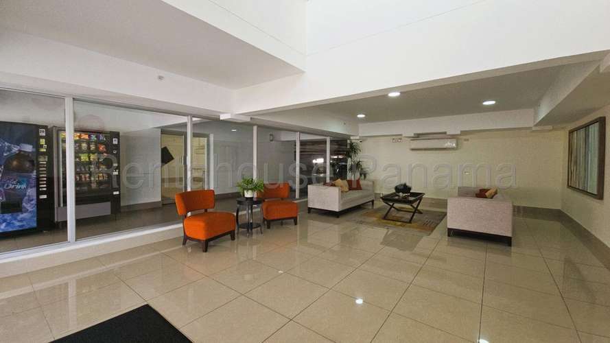 Apartamento en Venta Via España 27EPP3038 
