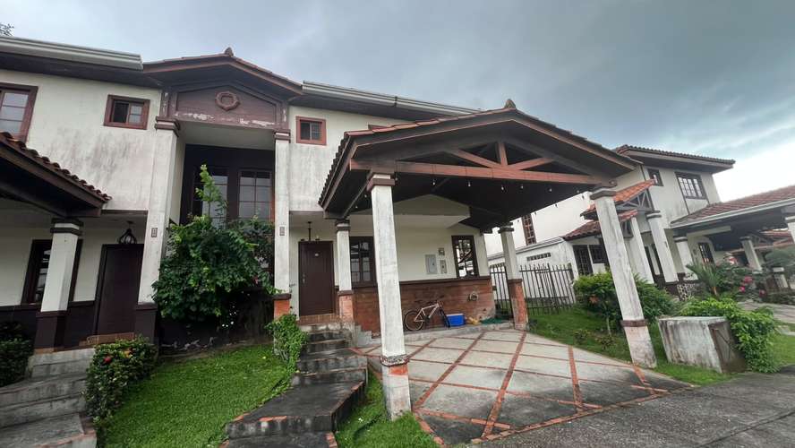 Se Vende Hermosa Casa en Ph Mirador del Lago - Las Cumbres