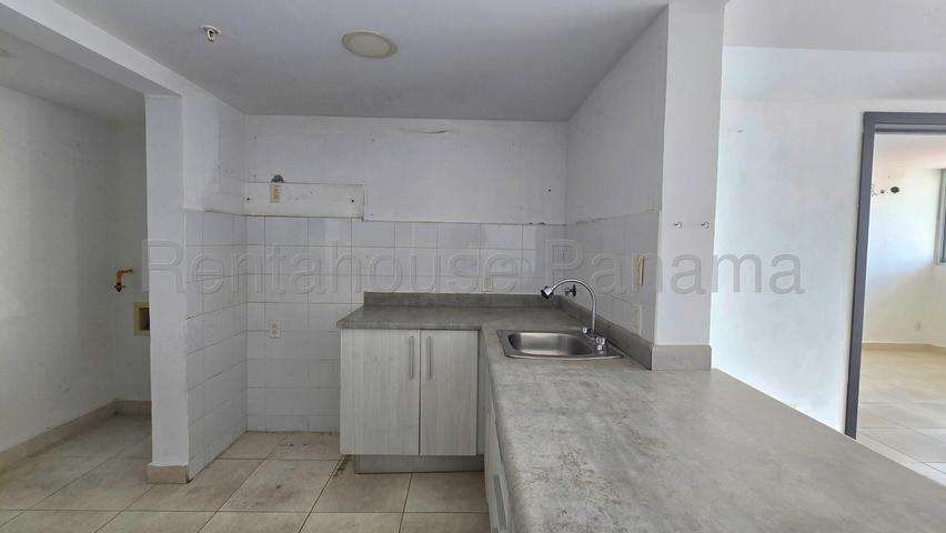 Apartamento en Venta Parque Lefevre 27EPP3064