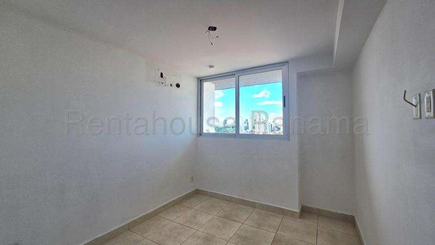 Apartamento en Venta Parque Lefevre 27EPP3064