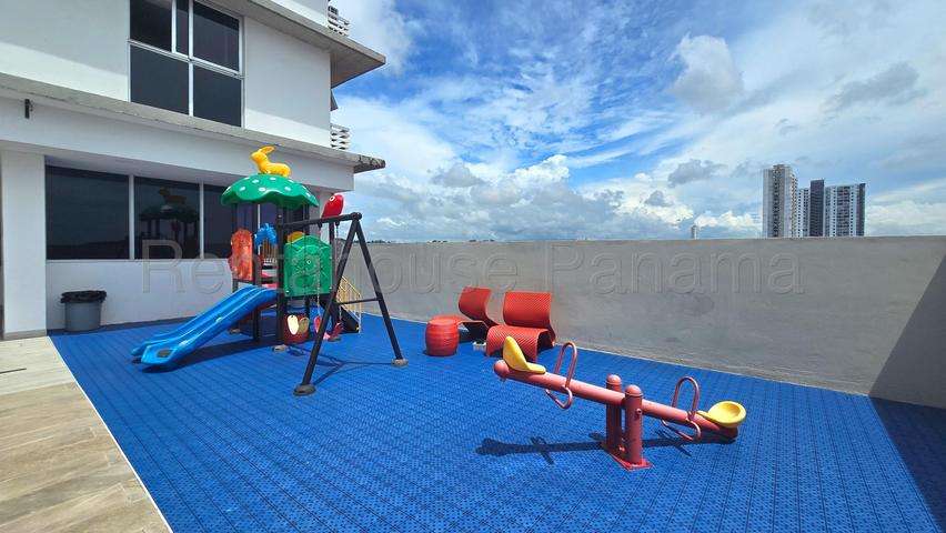 Apartamento en Venta Parque Lefevre 27EPP3064