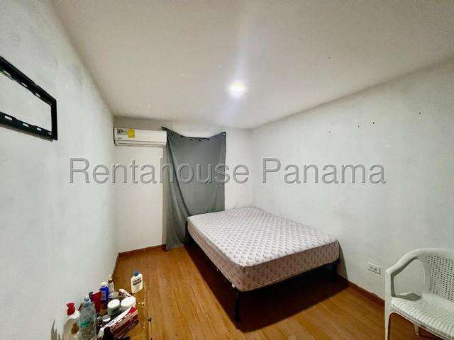Vendo casa duplex Condado del Rey, Panama 26GC8565 porton electrico