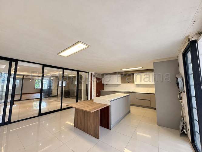 Vendo Casa Exclusiva en PH La Manzana de Obarrio 27-3073GG - Imagen 8