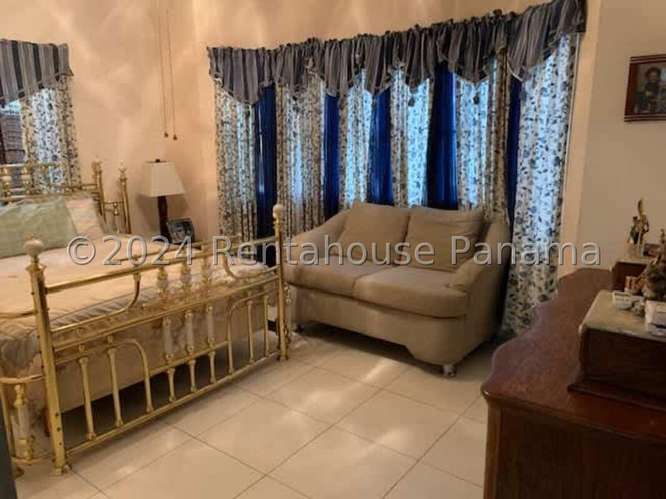 Casa en Venta en Costa Sur 27AECC2957