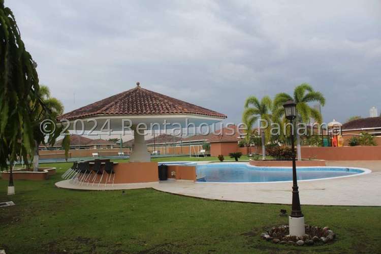 Casa en Venta en Costa Sur 27AECC2957
