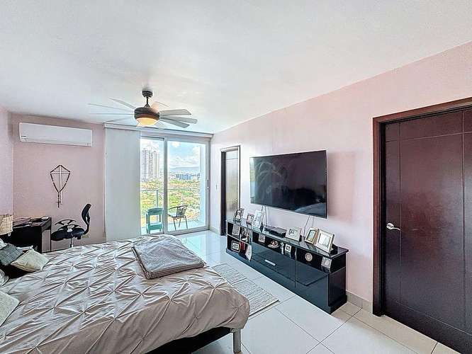 Venta de apartamento en Costa del este PH Latitude