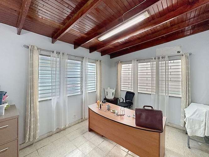 Venta de casa / propiedad comercial en Vía España - Imagen 11