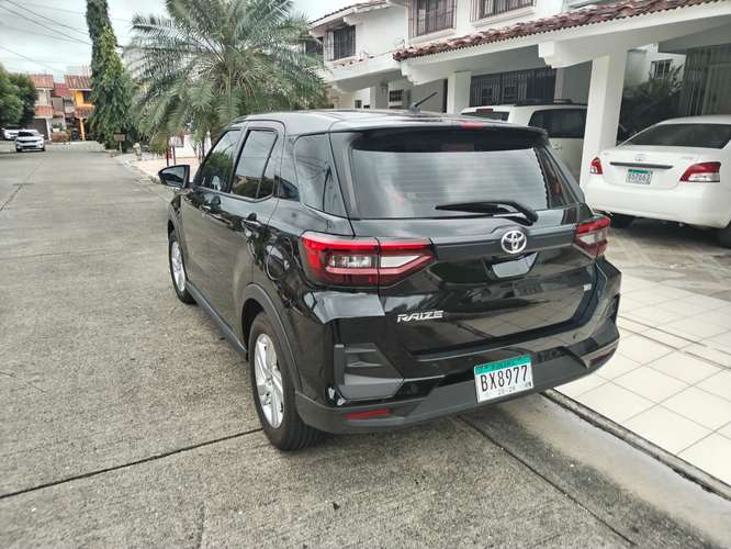 Toyota Raize 2026 Automático 1.2L - Negro Metálico