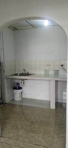Casa de 3 dormitorios en San Miguelito: ¡gran potencial para remodelar! - Imagen 4